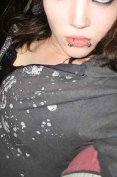Leonie, 18 Jahre, Schnelsen